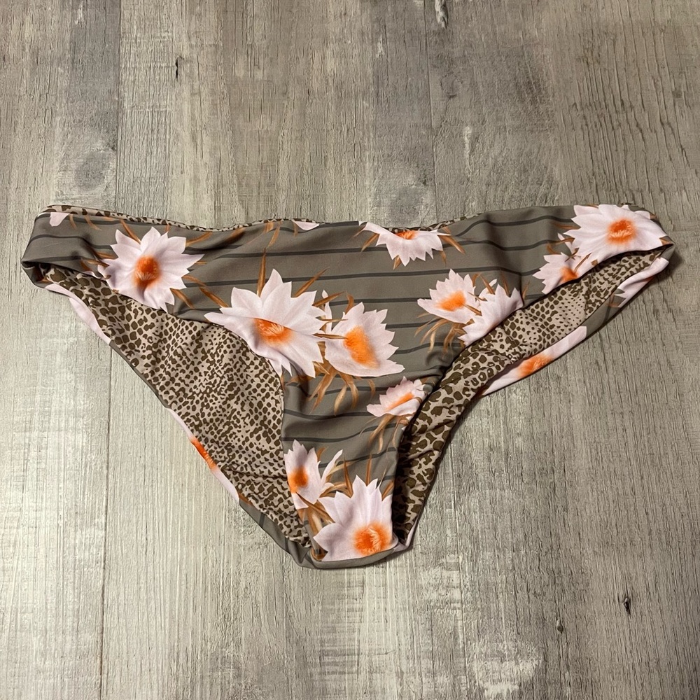 Acacia - Bottoms